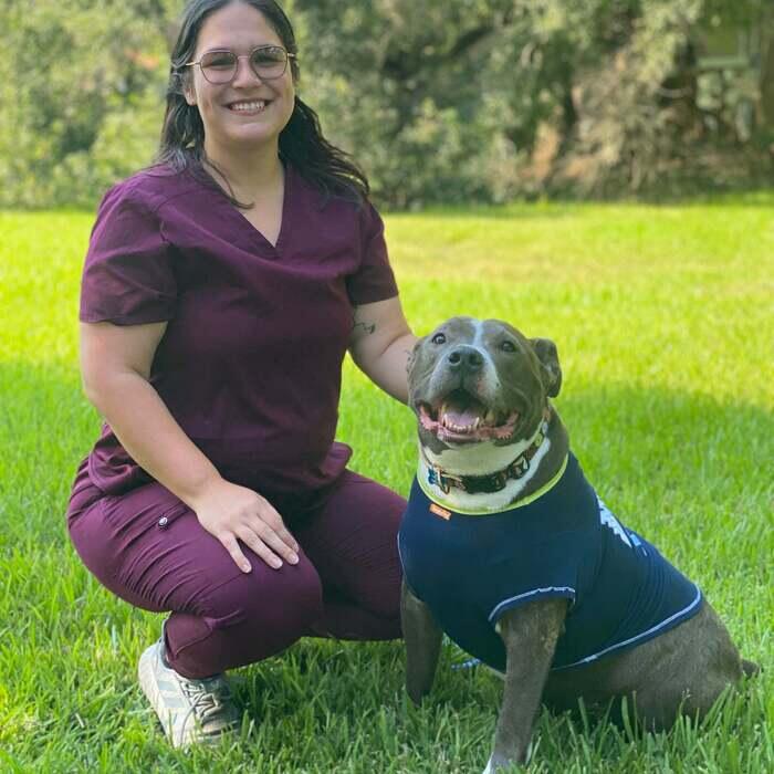 Macy, CVA level II Veterinary Nurse, Office Assistant photo